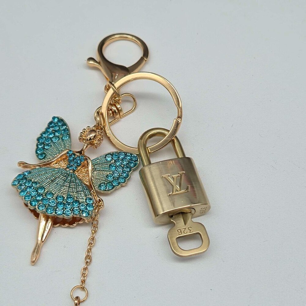 LV Gold Padlock Authentic 🔑 Luxury Bag Charm w/ Unbranded Fairy Keychain - Picture 6 of 8